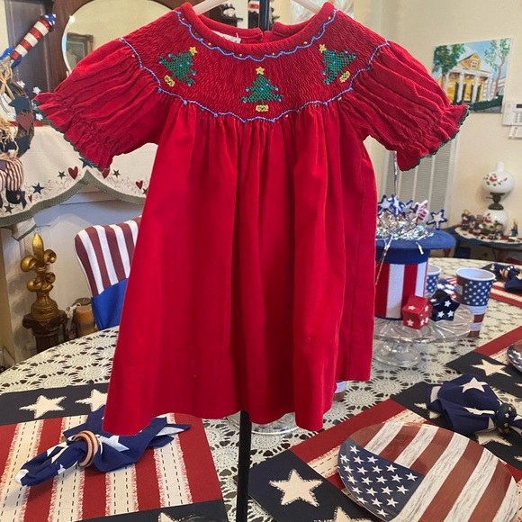 Le Za Me Smocked Infant girls Dress size 12 months - Picture 15 of 16